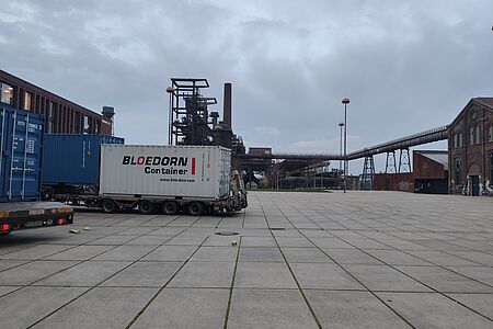 Containerlogistik: Vom Abbau einer Lärmschutzwand in Dortmund direkt zur Montage nach Gelsenkirchen
